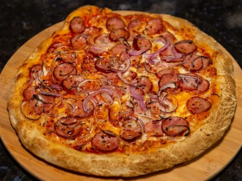 Sosisli Pizza (Küçük Boy)