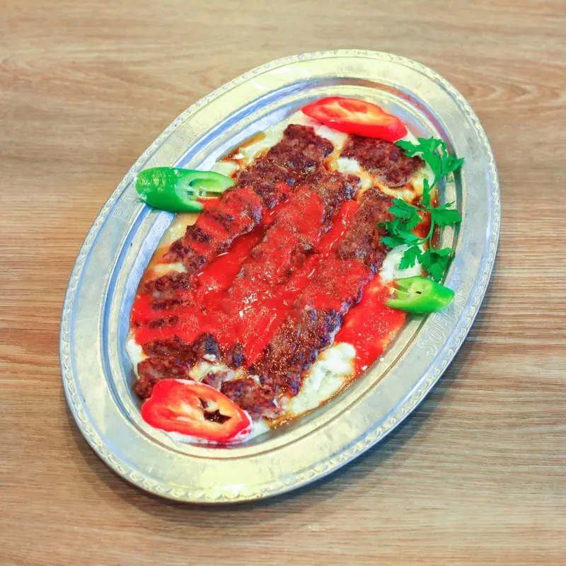 Alinazik Kebap (Et Şişten)